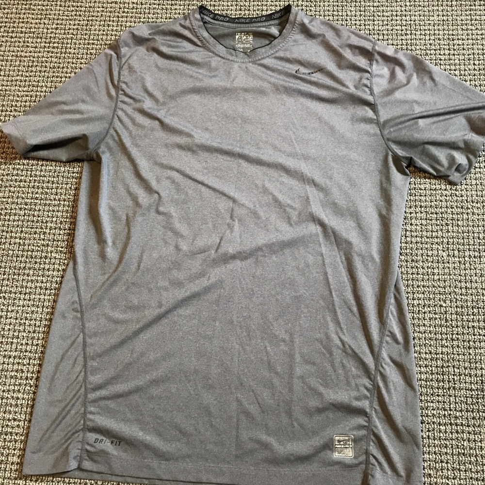Nike Pro‎ XL Performances Tee